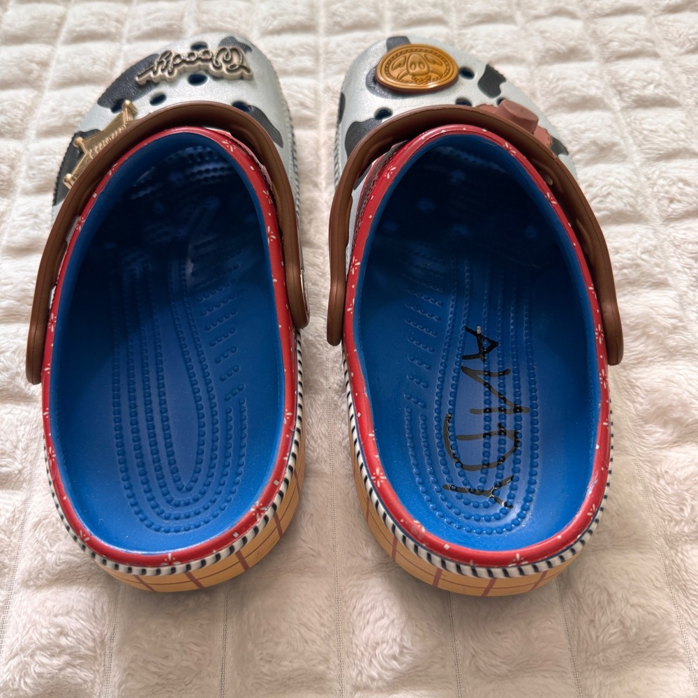 Crocs Youth 3 Toy Story Woody Classic Clogs Sheriff Jibbitz - Picture 6 of 9